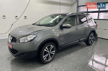 Позашляховик / Кросовер Nissan Qashqai+2 2011 в Новоархангельську