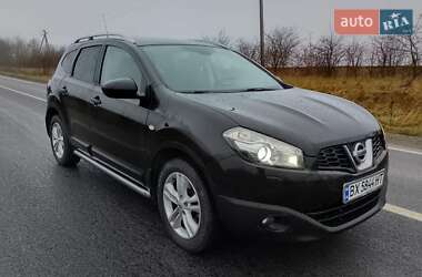 Позашляховик / Кросовер Nissan Qashqai+2 2010 в Шепетівці