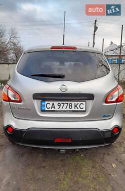 Позашляховик / Кросовер Nissan Qashqai+2 2011 в Черкасах