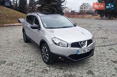 Позашляховик / Кросовер Nissan Qashqai+2 2013 в Дубні