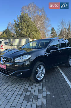 Позашляховик / Кросовер Nissan Qashqai+2 2010 в Луцьку