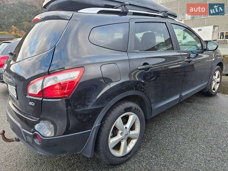 Внедорожник / Кроссовер Nissan Qashqai+2 2011 в Подольске