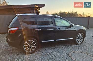 Позашляховик / Кросовер Nissan Qashqai+2 2011 в 