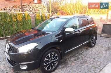 Позашляховик / Кросовер Nissan Qashqai+2 2011 в 