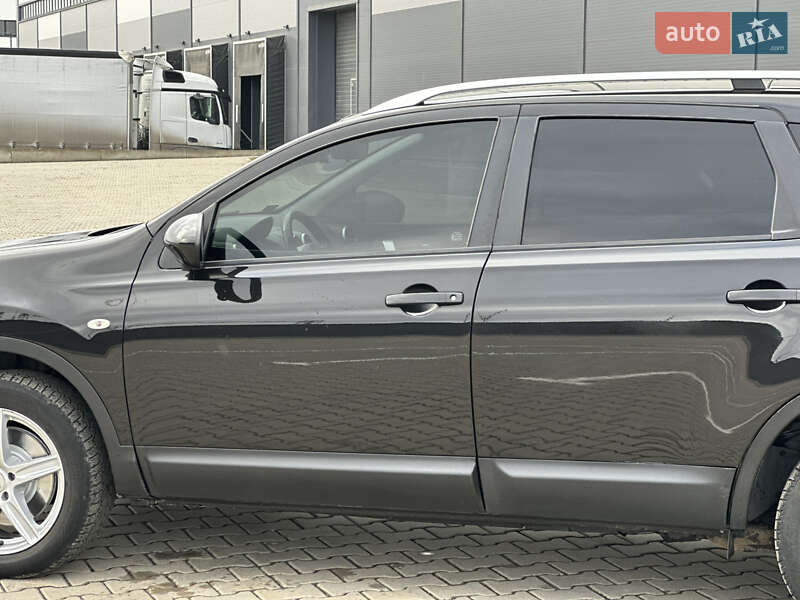 Позашляховик / Кросовер Nissan Qashqai+2 2013 в Івано-Франківську