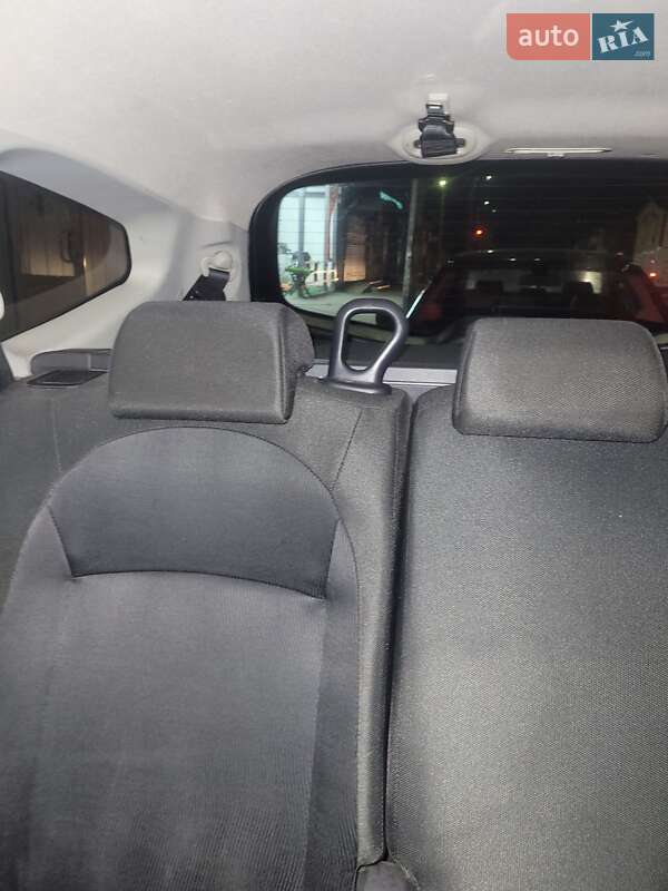 Внедорожник / Кроссовер Nissan Qashqai+2 2010 в Житомире