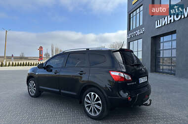 Позашляховик / Кросовер Nissan Qashqai+2 2011 в Умані