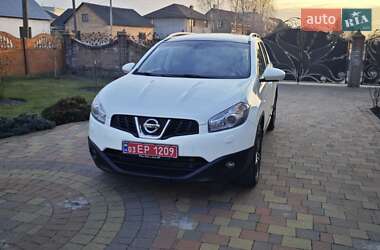 Позашляховик / Кросовер Nissan Qashqai+2 2011 в Радивиліві