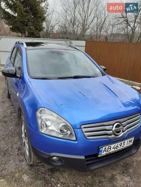 Внедорожник / Кроссовер Nissan Qashqai+2 2009 в Хмельнике