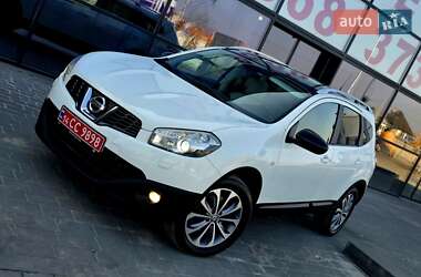 Внедорожник / Кроссовер Nissan Qashqai+2 2010 в 
