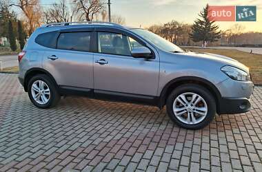 Позашляховик / Кросовер Nissan Qashqai+2 2010 в Луцьку