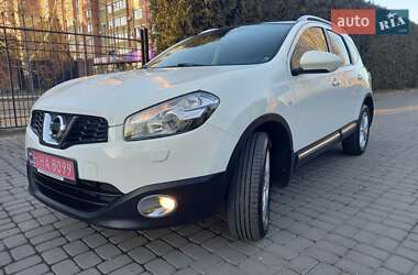 Позашляховик / Кросовер Nissan Qashqai+2 2011 в Луцьку