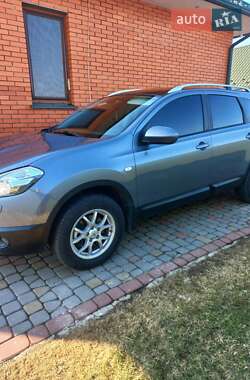 Позашляховик / Кросовер Nissan Qashqai+2 2010 в Ковелі