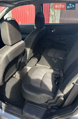 Внедорожник / Кроссовер Nissan Qashqai+2 2013 в 