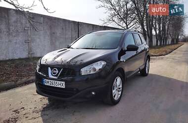 Позашляховик / Кросовер Nissan Qashqai+2 2010 в Звягелі