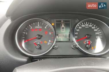 Позашляховик / Кросовер Nissan Qashqai+2 2010 в 