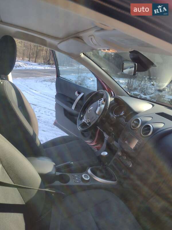 Внедорожник / Кроссовер Nissan Qashqai+2 2012 в Камне-Каширском