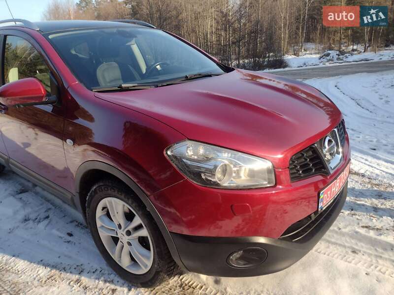 Внедорожник / Кроссовер Nissan Qashqai+2 2012 в Камне-Каширском