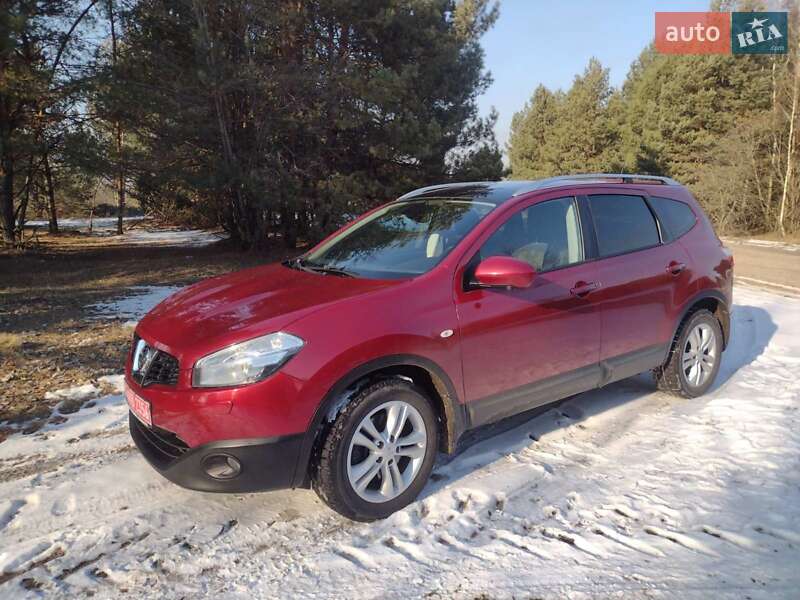 Внедорожник / Кроссовер Nissan Qashqai+2 2012 в Камне-Каширском