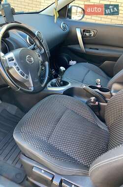 Позашляховик / Кросовер Nissan Qashqai+2 2009 в 