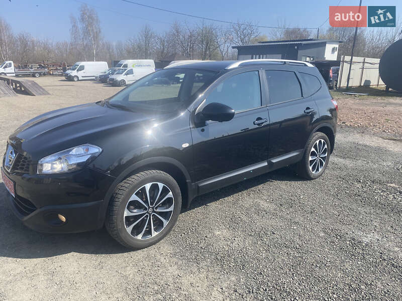 Внедорожник / Кроссовер Nissan Qashqai+2 2013 в Нововолынске