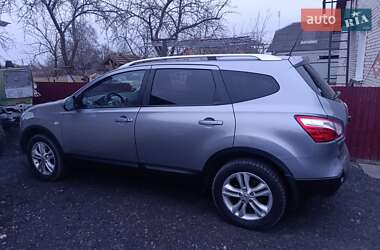 Внедорожник / Кроссовер Nissan Qashqai+2 2011 в Нововолынске