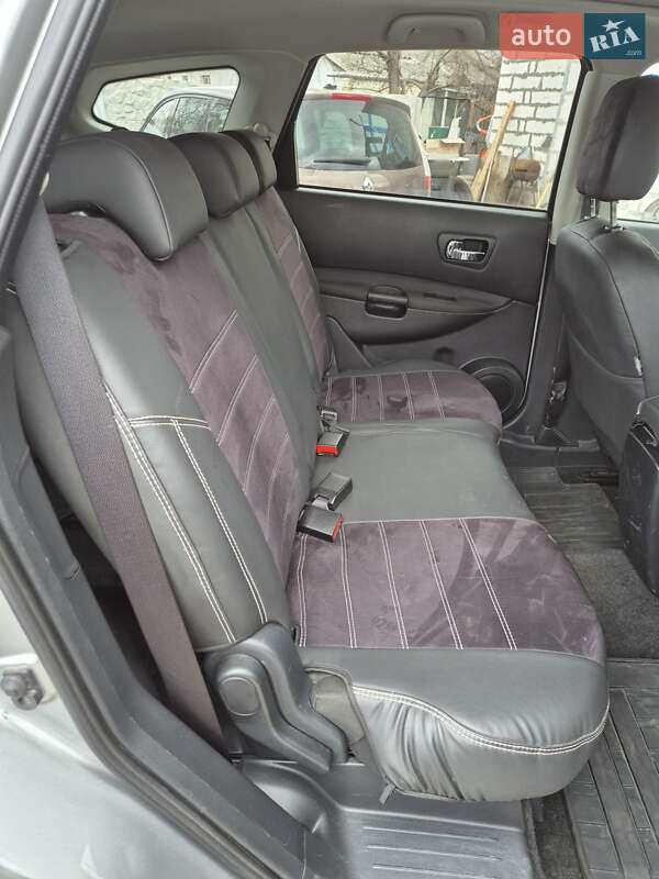 Позашляховик / Кросовер Nissan Qashqai+2 2011 в Сумах