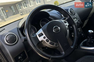 Внедорожник / Кроссовер Nissan Qashqai+2 2009 в 