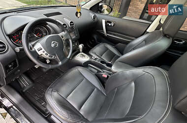 Позашляховик / Кросовер Nissan Qashqai+2 2012 в 