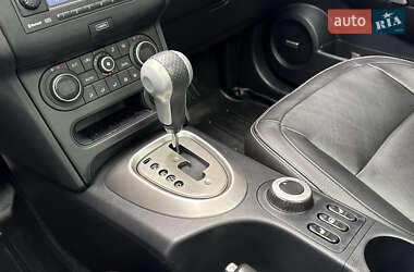 Позашляховик / Кросовер Nissan Qashqai+2 2012 в 