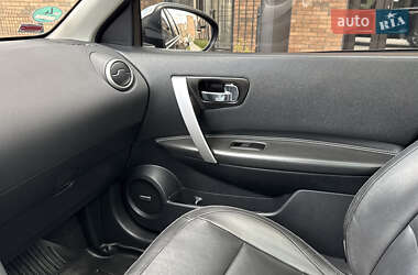 Позашляховик / Кросовер Nissan Qashqai+2 2012 в 