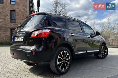 Позашляховик / Кросовер Nissan Qashqai+2 2012 в 
