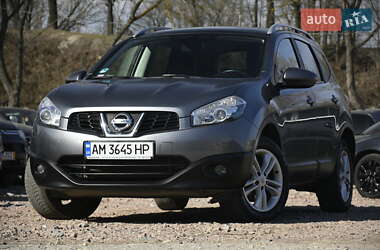 Внедорожник / Кроссовер Nissan Qashqai+2 2012 в 