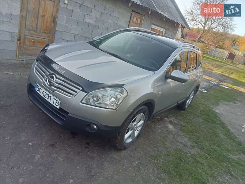 Nissan Qashqai+2 2009