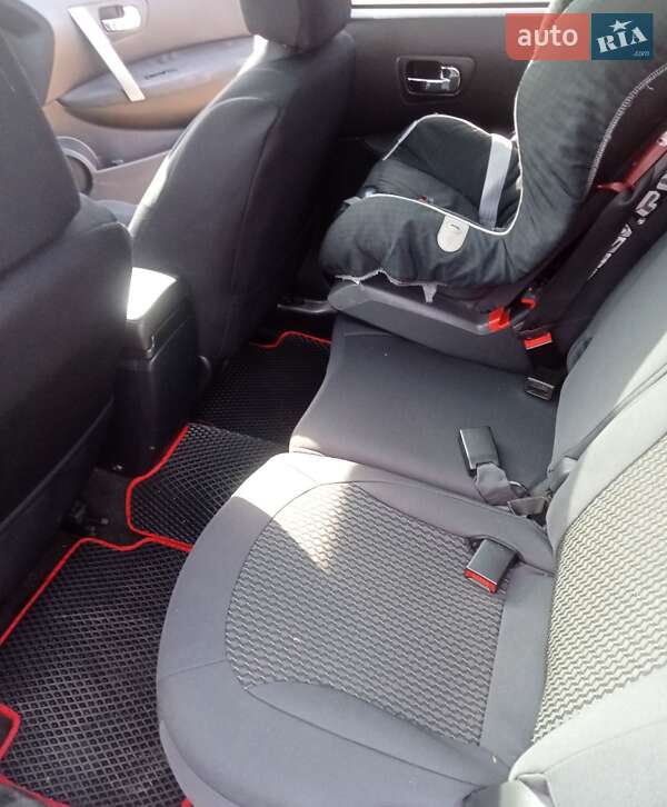 Внедорожник / Кроссовер Nissan Qashqai+2 2009 в Рава-Русской