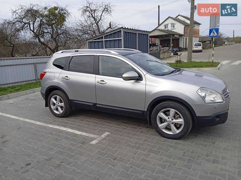 Nissan Qashqai+2