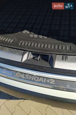 Позашляховик / Кросовер Nissan Qashqai+2 2010 в 