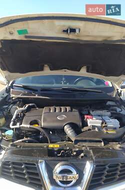 Позашляховик / Кросовер Nissan Qashqai+2 2010 в 