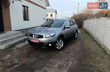 Позашляховик / Кросовер Nissan Qashqai+2 2012 в 