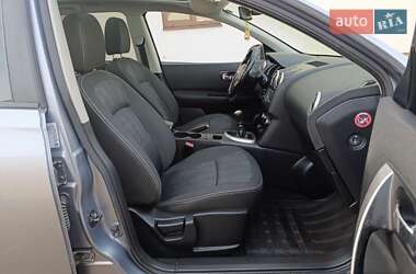 Позашляховик / Кросовер Nissan Qashqai+2 2012 в 