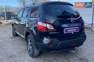 Позашляховик / Кросовер Nissan Qashqai+2 2011 в 