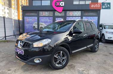 Позашляховик / Кросовер Nissan Qashqai+2 2011 в 