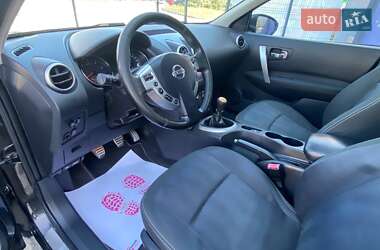 Позашляховик / Кросовер Nissan Qashqai+2 2011 в 