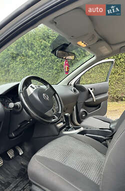 Внедорожник / Кроссовер Nissan Qashqai+2 2011 в 