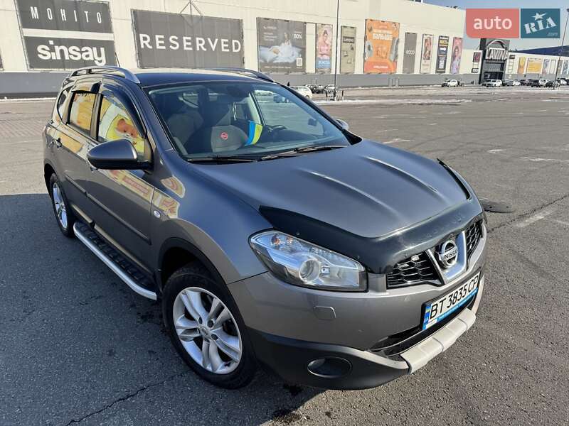 Внедорожник / Кроссовер Nissan Qashqai+2 2013 в Киеве
