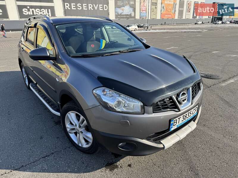 Внедорожник / Кроссовер Nissan Qashqai+2 2013 в Киеве