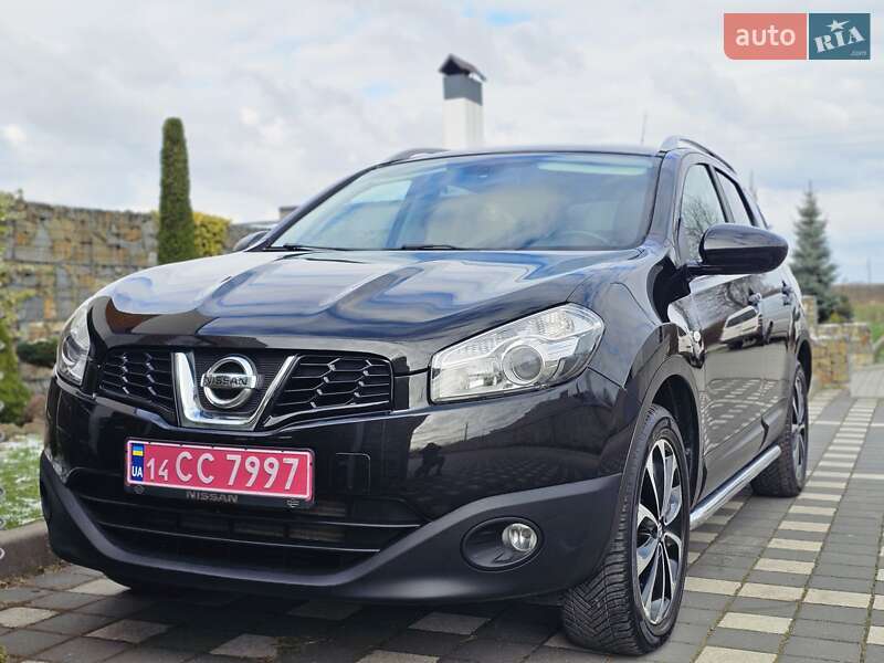 Позашляховик / Кросовер Nissan Qashqai+2 2011 в Стрию