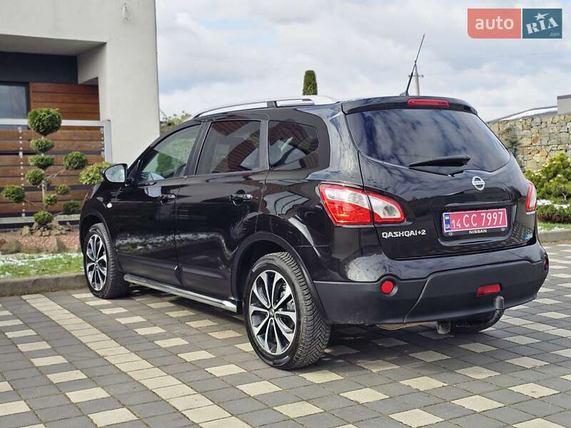 Позашляховик / Кросовер Nissan Qashqai+2 2011 в Стрию