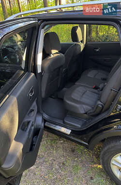 Внедорожник / Кроссовер Nissan Qashqai+2 2011 в 