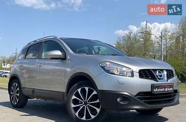 Позашляховик / Кросовер Nissan Qashqai+2 2012 в 